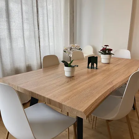 Lucus Urban Centre Appartement *